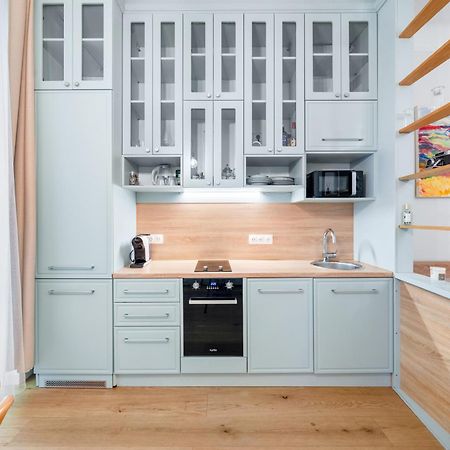 Central Vienna Apartment With Garden View Ngoại thất bức ảnh