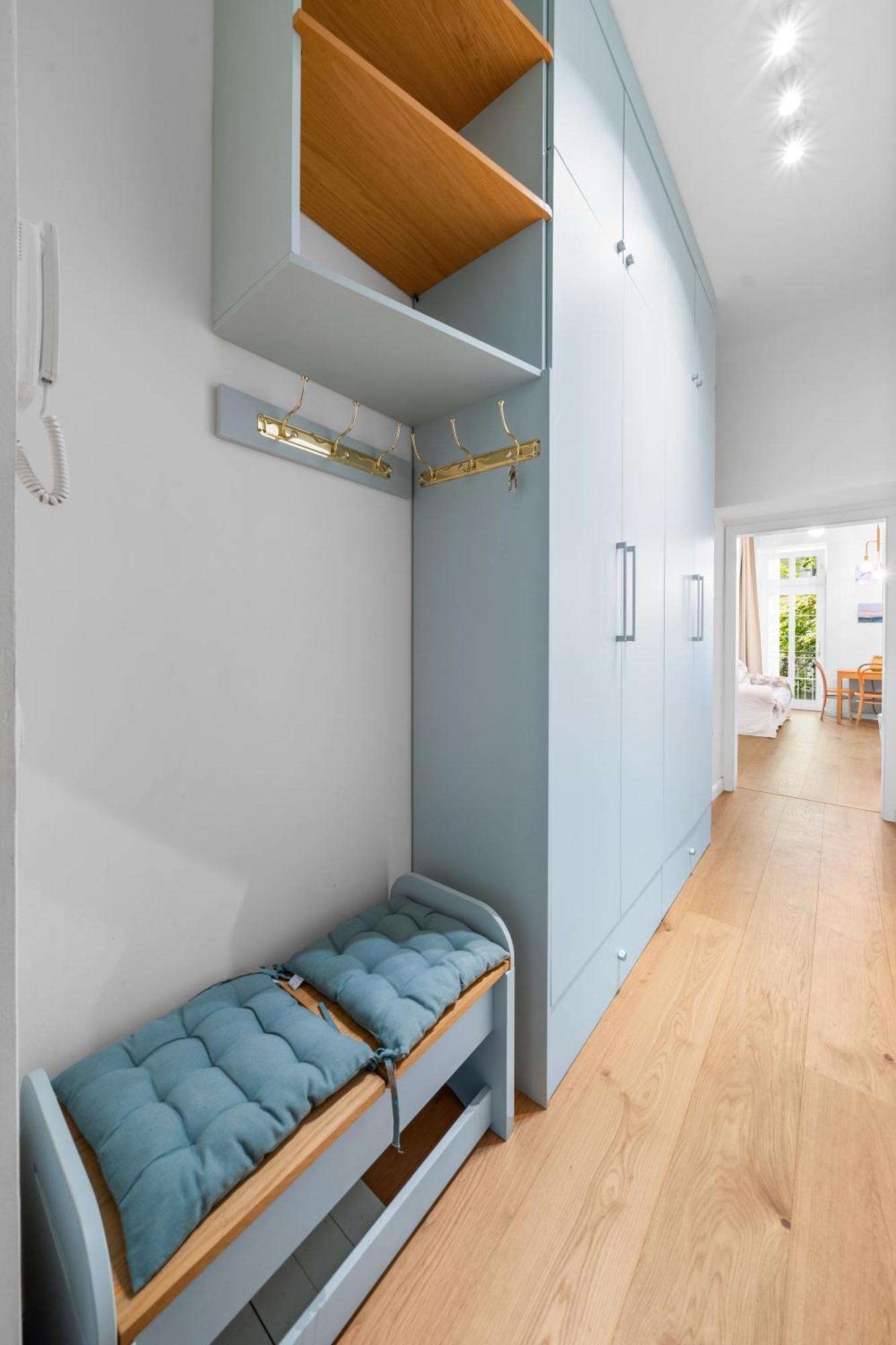 Central Vienna Apartment With Garden View Ngoại thất bức ảnh